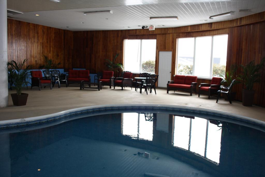 Florenceville Inn, Restaurant & Pool Екстер'єр фото
